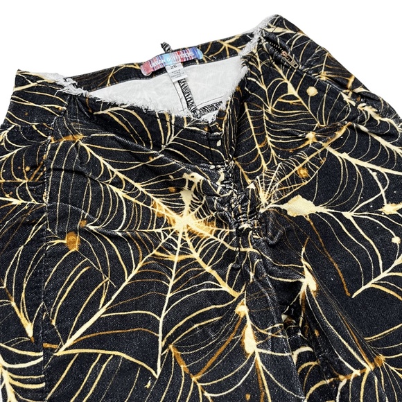 Urban Outfitters Spider Web Print Ruched V-Front Pant 26 - Picture 8 of 15